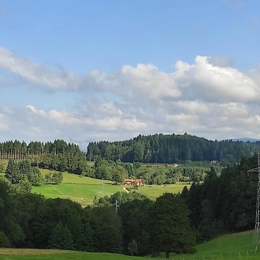 Gite La Roche Bertignat 0*,